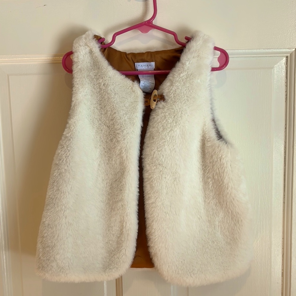 Girls Faux Fur vest size 7
